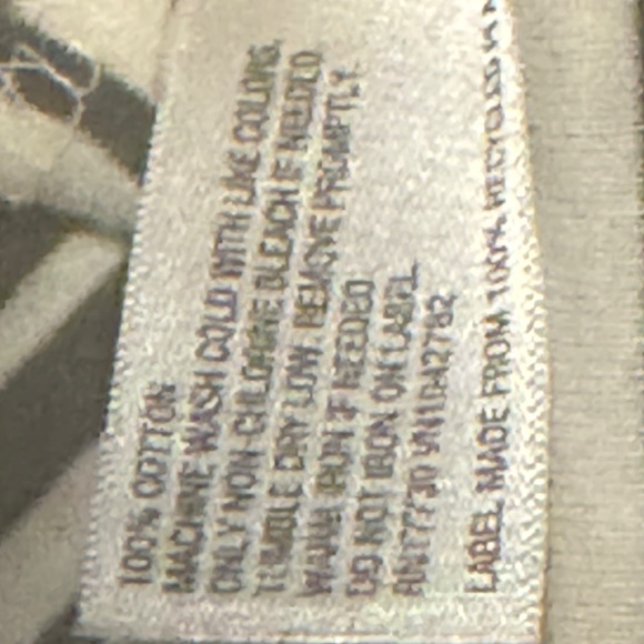 Women's T-Shirt Large - Picture 5 of 5